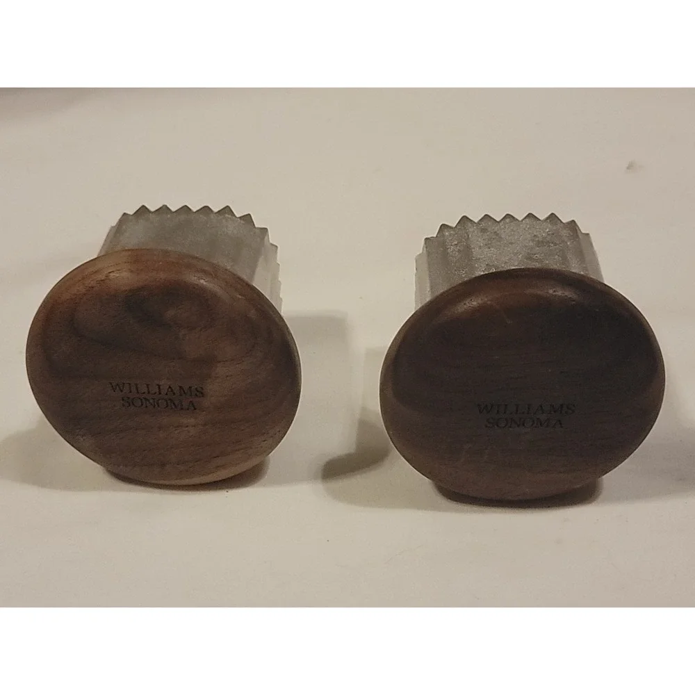 WILLIAMS SONOMA Set 2 Ravioli Compression Square Stamps Wood Handled Pasta Press